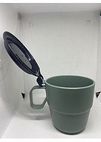 Cốc uống nước kèm nắp liền màu xanh nội địa Nhật Bản