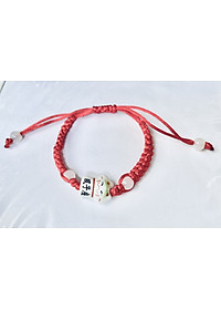 Vòng tay chỉ đỏ con mèo may mắn