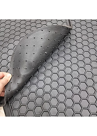 Thảm lót sàn cao su xe Toyota Avanza 2021 2022 2023 màu đen chữ đỏ, lót sàn ô tô cao su đúc không mùi vừa khít xe