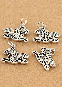 Charm bạc hình con ngựa treo - Ngọc Quý Gemstones
