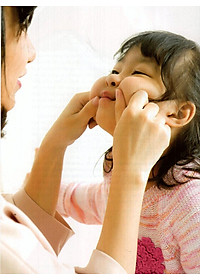 Sách Mẹ Và Con Vào Bếp Làm Son