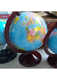 Quả cầu học sinh đế gỗ do Việt Nam sản xuất