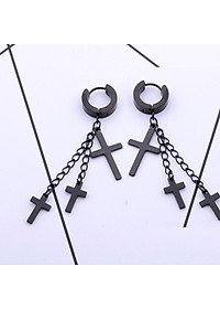 Khuyên tai chữ thập đen bí ẩn manly