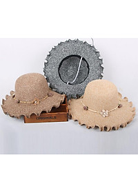 Nón Nữ rộng vành đi biển