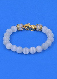 Vòng tay Đá Mắt Mèo Trắng 8 ly - cẩn Tỳ Hưu Phong Thủy inox vàng VMETTHHKV8 - hợp mệnh Kim, mệnh Thủy