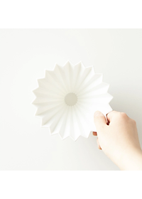 Phễu sứ V60 02 Origami Dripper M Pour over