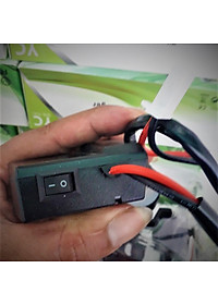 Bộ sạc điện thoại trên xe máy kèm đồng hồ báo vôn ắc quy 2in1 gắn chân gương mẫu mới loại tốt lắp các xe