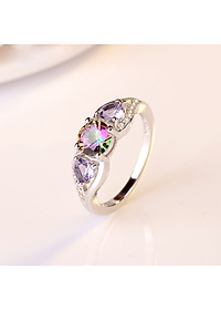 Nhẫn nữ đính đá hình trái tim