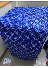 Áo bọc   máy giặt cửa trên  cho máy từ  9 -  10 kg  , vải dù siêu bền ,  thoáng khí  , chống nước  , chống bụi tốt   bảo vệ máy  khỏi mưa nắng khi để ngoài trời  ,giao màu ngẫu nhiên