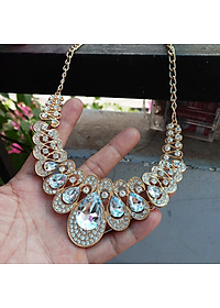 Bộ trang sức dây chuyền và bông tai đính hạt - A021