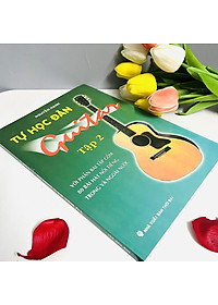 Combo Tự Học Đàn Guitar (Bộ 2 Tập)  (Với Phần Bài Tập Gồm 150 Bài Hát Nổi Tiếng Trong Và Ngoài Nước)