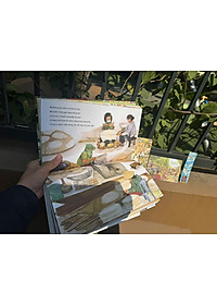 (Tặng kèm tập 5 lì xì, 1 thiệp, 1 bookmark) (Bìa cứng, In màu) XUÂN GỌI BẦU TRỜI NHUỘM NẮNG - Quỳnh Hương, Mía Studio - Slowbooks