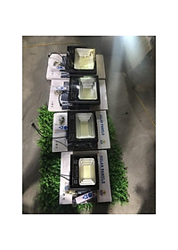Đèn pha led năng lượng mặt trời 300w 200w 100w 60w báo dung lượng pin pha nhôm chống nước IP67
