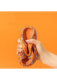 Dép sục siêu nhẹ cho bé 1 - 4 tuổi kiểu hở mũi hình con ong dễ thương có quai hậu chống trơn trượt hàng chuẩn cao cấp D35