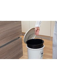 Thùng Rác Nhựa Cao Cấp Đạp Chân Nắp Đậy Tròn 6 Lít Inochi Nhật Bản (243 x 233 x 282 mm) - Giao màu ngẫu nhiên