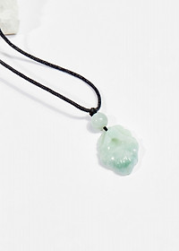 Dây chuyền phong thủy đá cẩm thạch phỉ thúy hoa đá 2.5cm mệnh hỏa , mộc - Ngọc Quý Gemstones