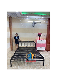 Giường sắt mỹ nghệ giá rẻ nhiều size từ 1m đến 1m8