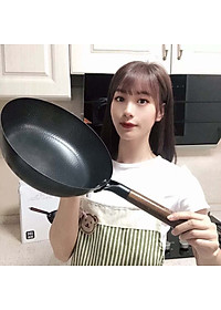 Chảo Thép Rèn Vân Búa Chống Dính Tay Cầm Gỗ Kiểu Nhật Sâu Lòng  Size 28cm Dùng Được Bếp Từ
