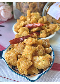 Tóp Mỡ Thịt Liền Da Sốt Mắm Tỏi VietTin Mart