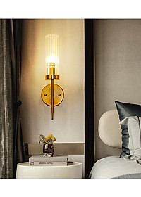 Đèn tường EORUT kiểu dáng sang trọng, tinh tế.