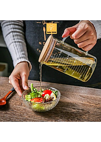 Cốc thủy tinh chia vạch có quai nắp gỗ, ca thủy tinh chia dung tích