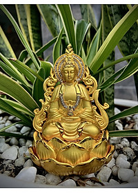 Tượng Phật Bà trang trí trong xe ô tô
