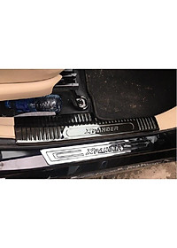 Bộ 8 ốp bậc trong ngoài dành cho xe Xpander 2018 2019 2020 mẫu titan