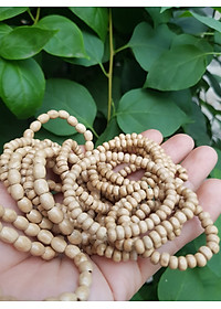 Vòng dâu tằm cho bé sơ sinh  vòng cho cả bé trai và bé gái  Ông bà xưa cho bé đeo vòng dâu tằm tốt, giúp cho bé ngủ không bị giật mình, bụ bẩm ngoan ạ