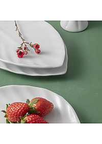 Đĩa lá xoắn bằng sứ trắng Long Phương (hàng thường)