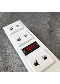 Ổ cắm Điện Quang ĐQ 001A-01-2M (6 lỗ 2 chấu dây 2 mét)