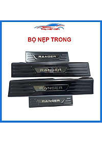 Bộ nẹp bước chân trong ngoài vân Cacbon xe Ranger 2016-2017-2018-2019-2020 chống trầy làm đẹp ô tô