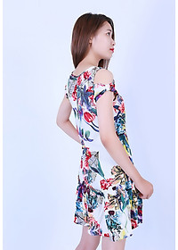 Váy đầm lanh (tole) chính hãng Vicci TVN004.4 thiết kế tay ngắn, dáng đuôi cá suông nhẹ, chất liệu lanh xước mềm nhẹ, thấm hút mồ hôi tạo cảm giác nhẹ nhàng, thoải mái phù hợp mặc ở nhà, đi chơi