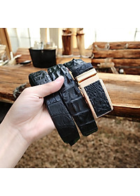 Thắt lưng da cá sấu có gù rất đẹp. DA CÁ SẤU THẬT 100%. Kích thước chuẩn 3.5x120cm phù hợp với cả quần tây và quần jean