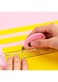 Dao rọc giấy mini 35mm Deli - E2050