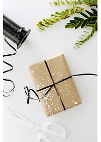 TỜ GIẤY NẾN ĐỤC LỖ DÙNG ĐỂ HẤP, NƯỚNG - size 23 cm ( tặng 1 món quà xinh )