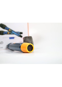 Bộ 2 Micro không dây đa năng Max 56 và Max 36 - Nâng cấp từ Max 39 - Hút âm tốt, Hạn chế hú rít - Sạc pin ngay trên mic - Pin sạc dung lượng cao - Màn hình LCD hiển thị tần số - Phù hợp mọi thiết bị - Micro karaoke - Hàng chính hãng
