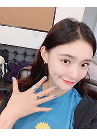 Nhẫn nam nữ titan khắc chéo phong cách 