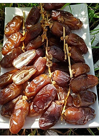 Chà là sấy khô nguyên cành Tunisia (hộp 250gr)