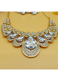 Bộ trang sức dây chuyền và bông tai đính hạt - A021