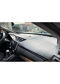 Thảm taplo da carbon cho xe Suzuki Xl7, XL-7 cao cấp chống trượt.