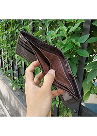 Ví Nam Da Cá Sấu 2 Mặt. Nguyên Bàn Tay Có Móng Đẹp - Phong Cách