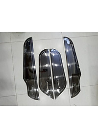 Ốp Tapli Cửa Dành Cho Xe Santafe đời 2019 2020 2021 mẫu titan cao cấp