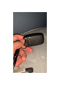 Ốp chìa khóa, bọc khóa Carbon xe Toyota Raize, Toyota Veloz, Avanza 2021 2022 2023 kèm móc treo sang trọng