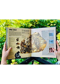 Sách Bách Khoa Toàn Thư - Đá Quý Và Khoáng Sản - Bách Khoa Toàn Thư Bằng Hình Ảnh, Tổng Hợp Kiến Thức Hơn 1000 Mẫu Vật Đá Quý Và Khoáng Sản Trên Thế Giới - Á Châu Books, Bìa Cứng, In Màu