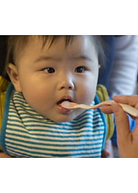 Muỗng mềm ăn dặm TLI Richell Nhật Bản - bước 1 có hộp đựng | Baby