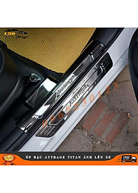 Ốp Nẹp Bước Chân Ô Tô Mitsubishi Attrage 2016- 2021 Mẫu Titan - Inox Phụ Kiện Ô TÔ Thiết Yếu