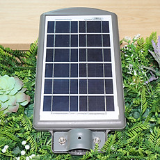 Bộ 2 Đèn Pha Năng Lượng Mặt Trời 10W Cảm Biến Bật Tắt Tự Động