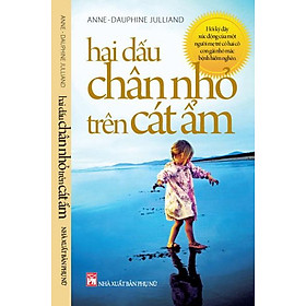 Download sách Hai Dấu Chân Nhỏ Trên Cát Ẩm