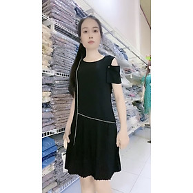 Đầm xếp ly cao cấp form suông nhẹ.