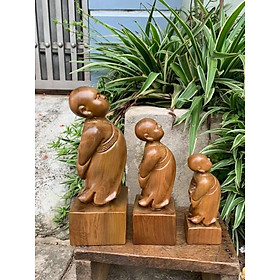 Mua Tượng tùy duyên  chú tiểu bằng gỗ bách xanh kt cao 40×15×13vm